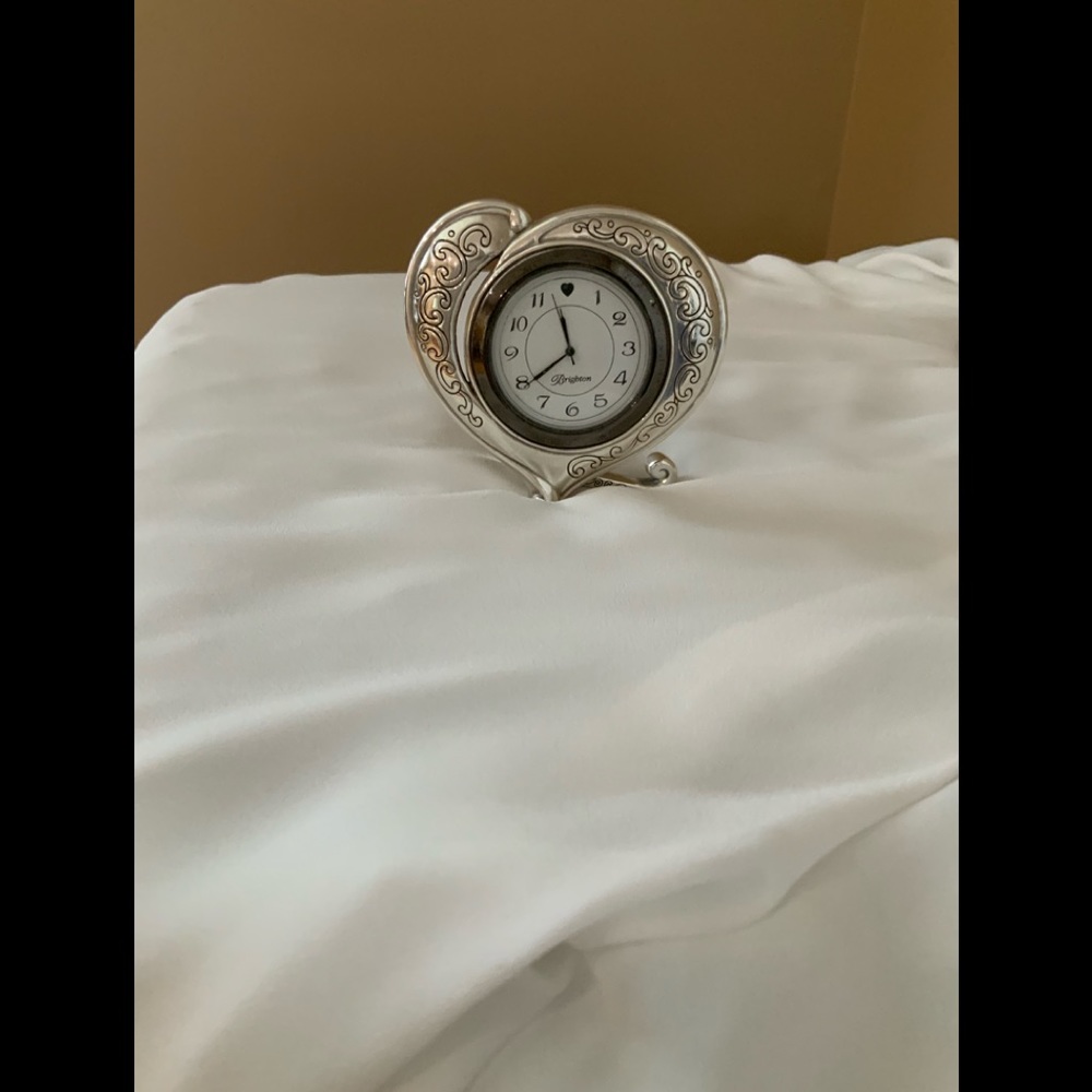 Clock - Picture 3 of 4